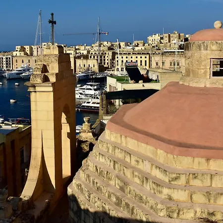 Grand Arcanum 2 - Comfortable And Elegant Lägenhet *