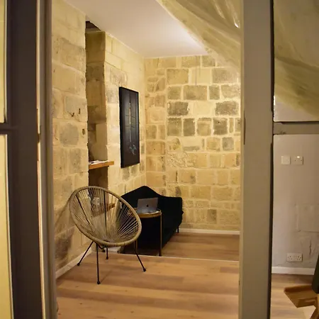 Grand Arcanum 2 - Comfortable And Elegant Senglea