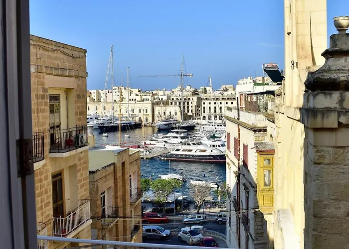 Grand Arcanum 2 - Comfortable And Elegant Senglea