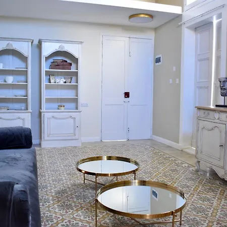 Grand Arcanum 2 - Comfortable And Elegant Appartement Isla