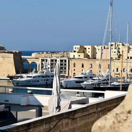 Grand Arcanum 2 - Comfortable And Elegant