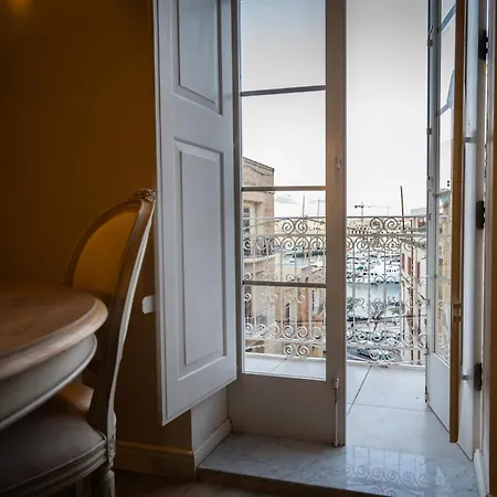 Appartement Grand Arcanum 2 - Comfortable And Elegant