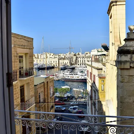 Grand Arcanum 2 - Comfortable And Elegant Senglea